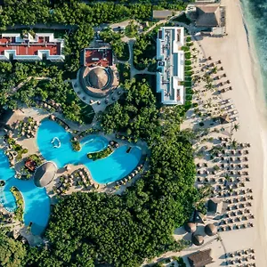 Курортный комплекс Iberostar Waves Paraiso Del Mar, Playa Paraiso