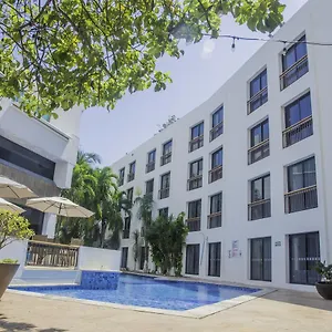 Continental Caribe Bay צ'טומאל